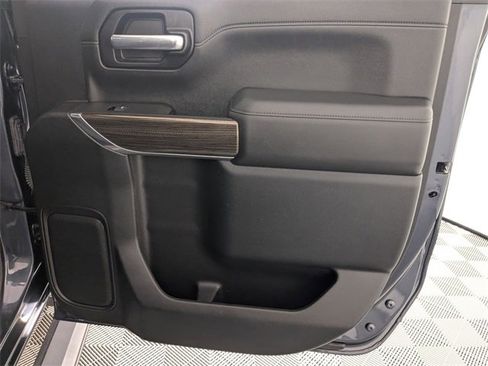 Used 2021 Chevrolet Silverado 1500 LT Trail Boss w/ Convenience Package II image 31