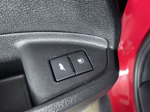 Used 2025 Honda Passport EX-L image 25