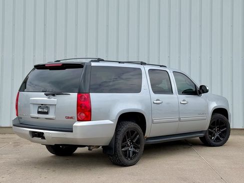 Used 2013 GMC Yukon XL SLT AWD/4WD image 6