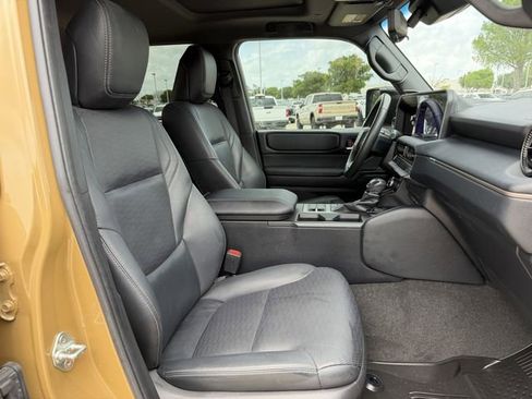 Used 2024 Toyota Land Cruiser image 30