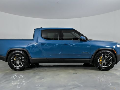 Used 2025 Rivian R1T Premium AWD/4WD image 14
