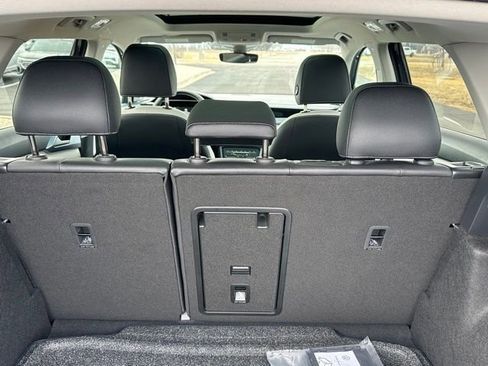New 2026 Volkswagen Taos SE image 21