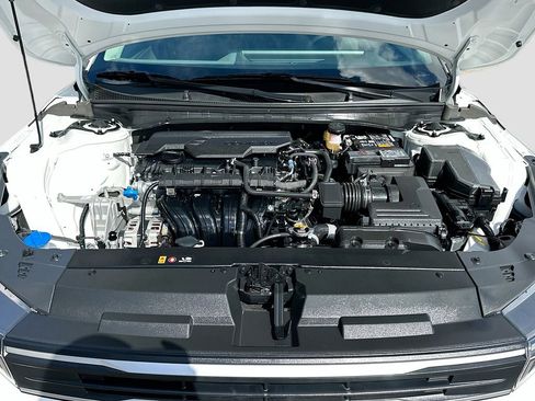 New 2025 Kia K4 LXS image 27