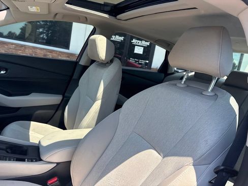 Used 2025 Honda Accord SE image 3