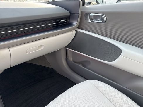 Used 2025 Hyundai Ioniq 6 Limited image 30