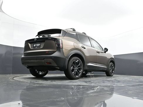 New 2026 Nissan Kicks SR w/ Cold Weather Package AWD/4WD image 28
