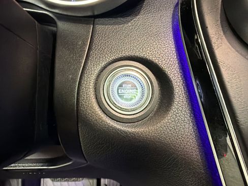 Used 2020 Mercedes-Benz GLC 300 image 27