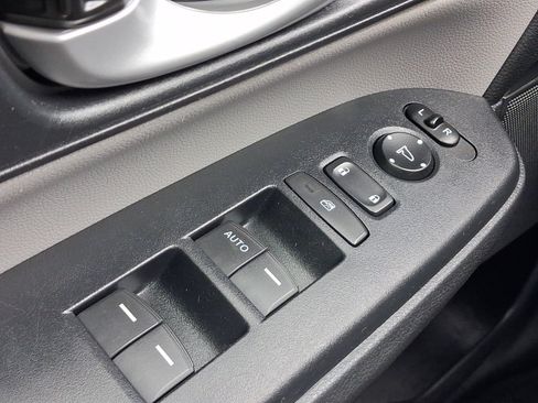 Used 2019 Honda CR-V LX image 13