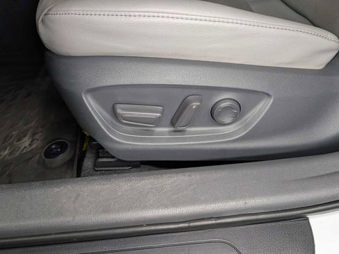 Used 2021 Toyota Camry XLE image 37