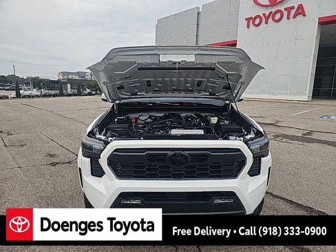 New 2025 Toyota Tacoma TRD Sport image 12