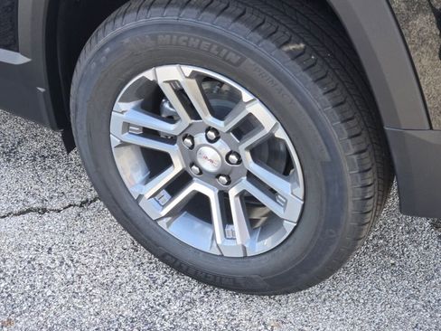 New 2026 GMC Terrain Elevation w/ Technology Package II AWD/4WD image 17