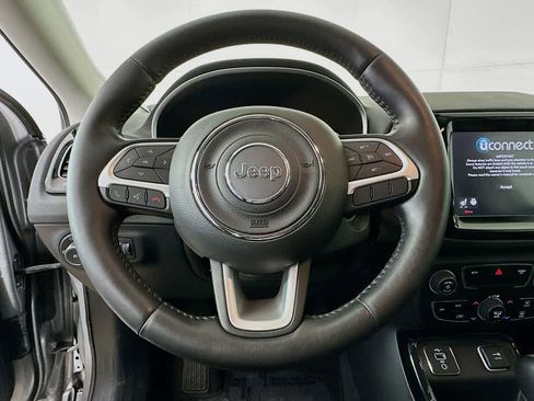 Used 2020 Jeep Compass Limited image 16