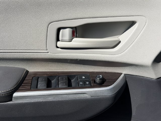 Used 2021 Toyota Sienna LE FWD image 22