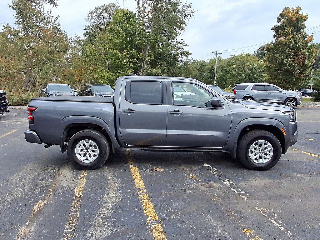 Used 2024 Nissan Frontier SV AWD/4WD image 17