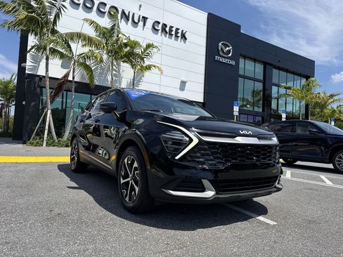 Used 2024 Kia Sportage EX image 31