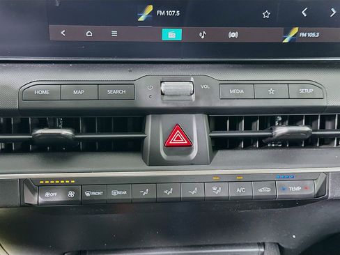 Used 2025 Kia K4 FWD image 23