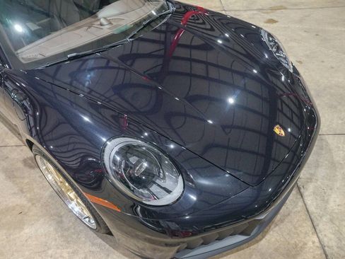 Used 2025 Porsche 911 GTS image 18