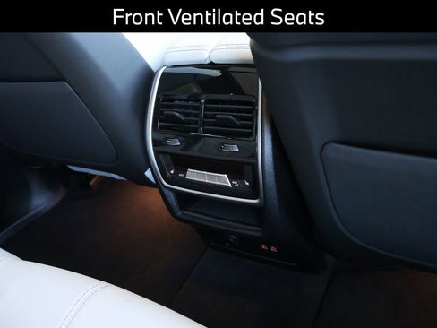 New 2026 BMW X5 xDrive40i w/ Climate Comfort Package image 16