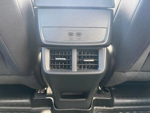 Used 2025 Chevrolet Equinox LT w/ Midnight Edition AWD/4WD image 29