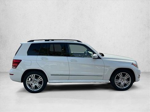 Used 2015 Mercedes-Benz GLK 350 4MATIC image 4