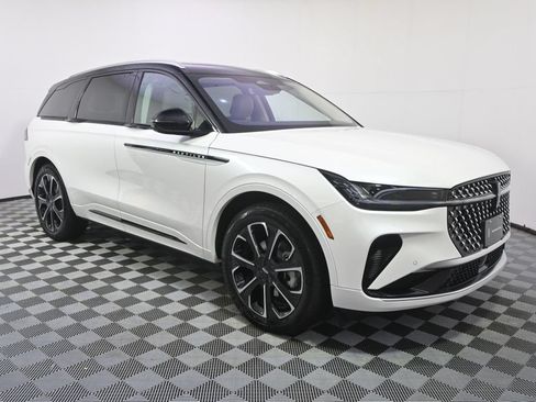 New 2026 Lincoln Nautilus Reserve AWD/4WD image 8