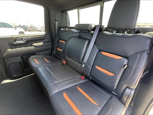 Used 2024 GMC Sierra 2500 AT4 w/ AT4 Premium Plus Package AWD/4WD image 19