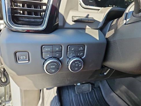 New 2026 GMC Sierra 3500 Denali w/ Denali Reserve Package image 16