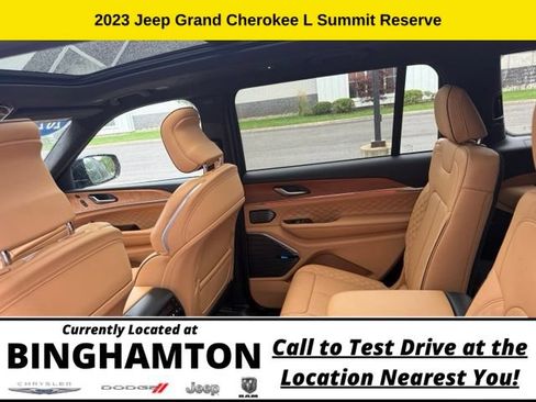Used 2023 Jeep Grand Cherokee L Summit AWD/4WD image 24