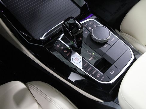Certified 2023 BMW X4 xDrive30i w/ Premium Package image 15