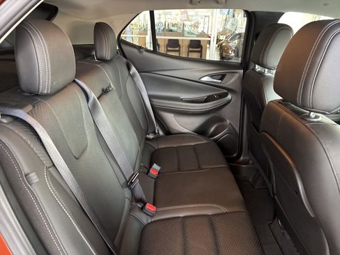 Used 2020 Buick Encore GX Essence image 24