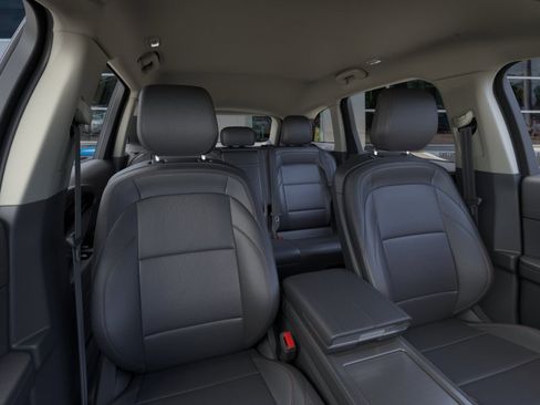 New 2026 Lincoln Nautilus Premier w/ Jet Appearance Package AWD/4WD image 10