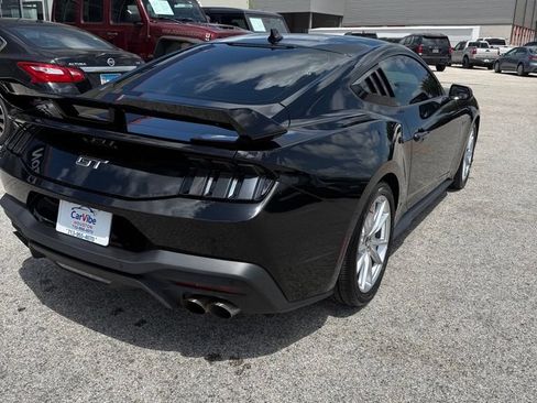 Used 2025 Ford Mustang GT Premium RWD image 7