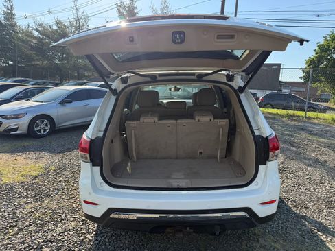 Used 2015 Nissan Pathfinder SL w/ SL Tech Package AWD/4WD image 14