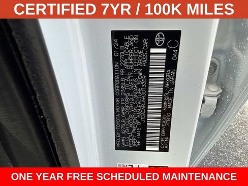 Used 2024 Toyota Prius XLE AWD/4WD image 30