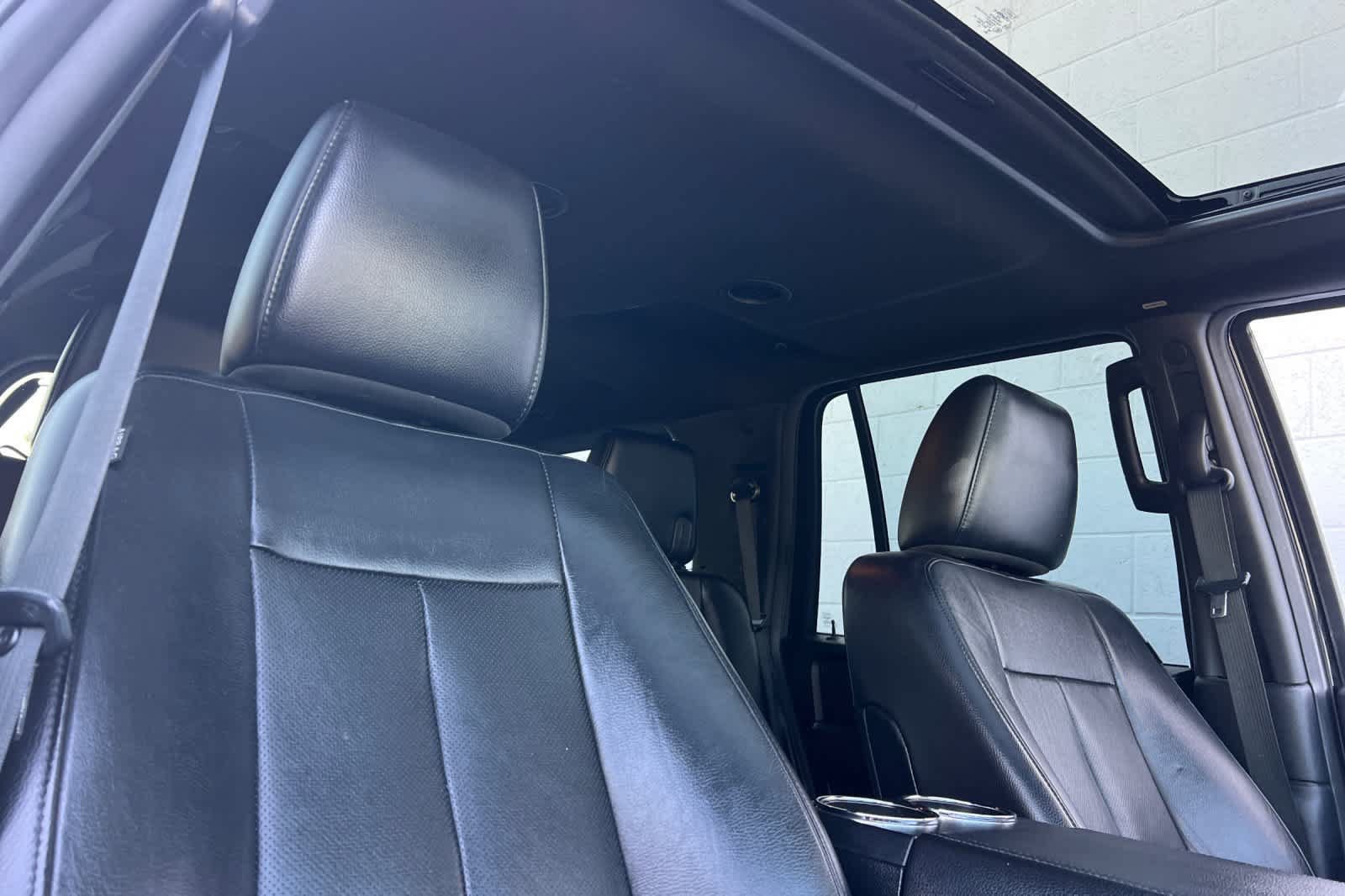 Used 2017 Ford Expedition Limited RWD image 20