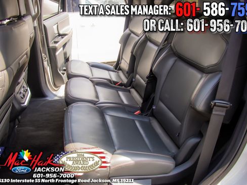Certified 2025 Ford Expedition Active AWD/4WD image 11