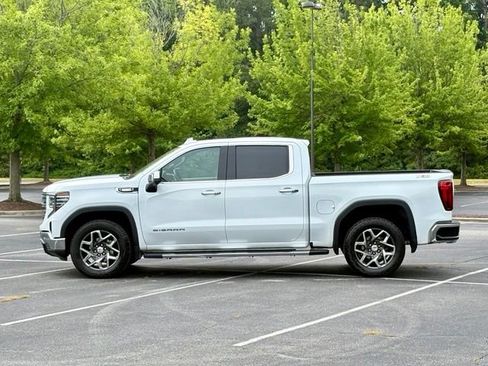 Used 2024 GMC Sierra 1500 SLT w/ SLT Premium Plus Package AWD/4WD image 3