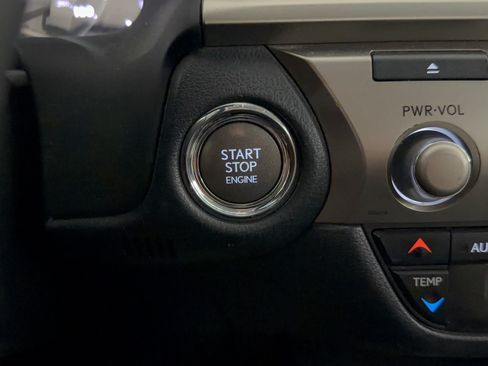 Used 2013 Lexus ES 350 w/ Luxury Pkg FWD image 20