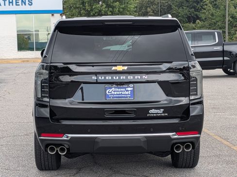 New 2025 Chevrolet Suburban Premier image 5