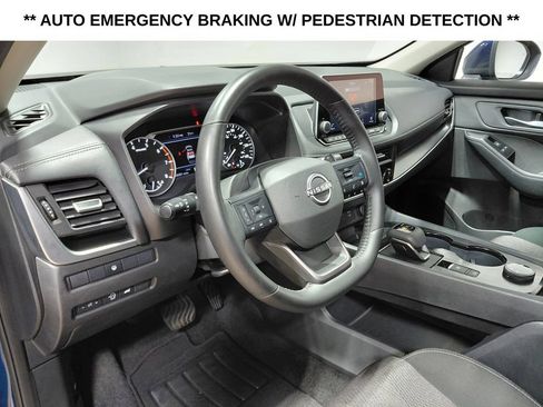 Used 2025 Nissan Rogue SV AWD/4WD image 10