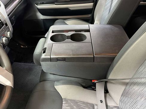 Used 2019 Toyota Tundra SR5 AWD/4WD image 22