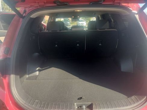 Used 2023 Hyundai Santa Fe SEL w/ Cargo Package image 12