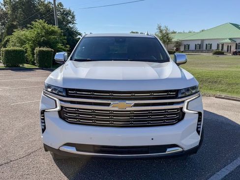Used 2023 Chevrolet Suburban Premier RWD image 11