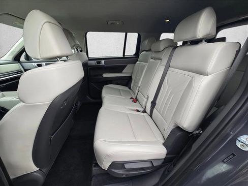 Used 2026 Hyundai Santa Fe SEL FWD image 16