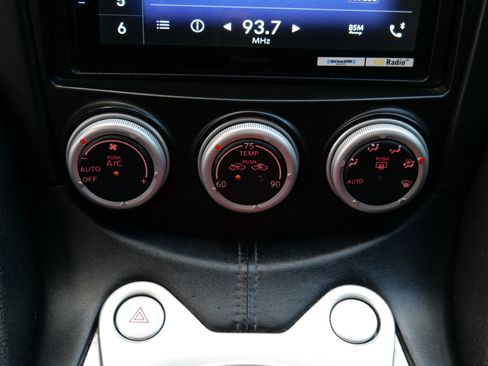 Used 2017 Nissan 370Z Coupe image 32