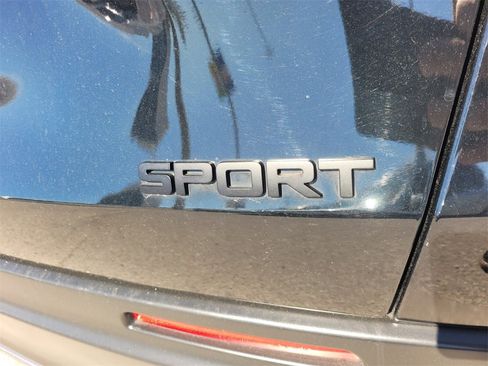 Used 2024 Honda HR-V Sport image 12