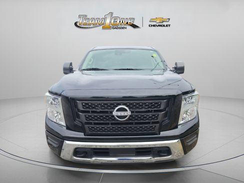 Used 2024 Nissan Titan SV w/ SV Convenience Package AWD/4WD image 2