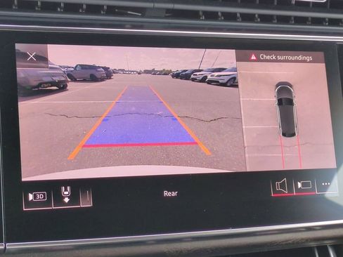 Used 2019 Audi Q8 Premium Plus w/ Premium Plus image 37