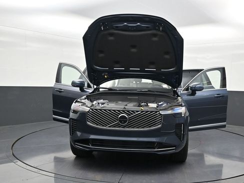 New 2026 Volvo XC90 T8 Ultra w/ Protection Package Premier AWD/4WD image 34