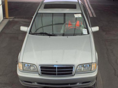 Used 2000 Mercedes-Benz C 280 Sedan image 2